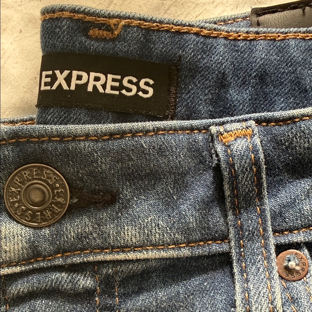 Express Men's Light Blue Slim Jeans - Picture 3 of 4